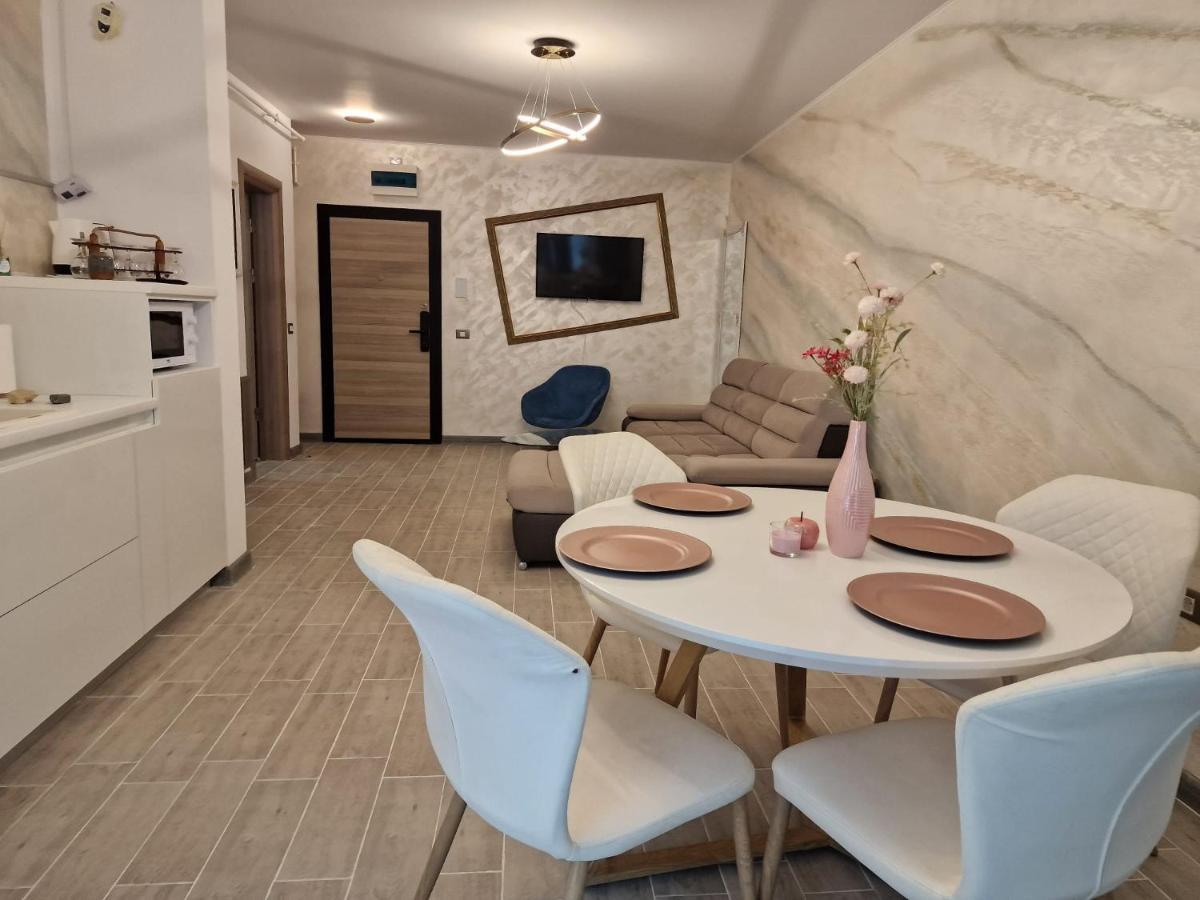 Livia Apartment Năvodari 외부 사진