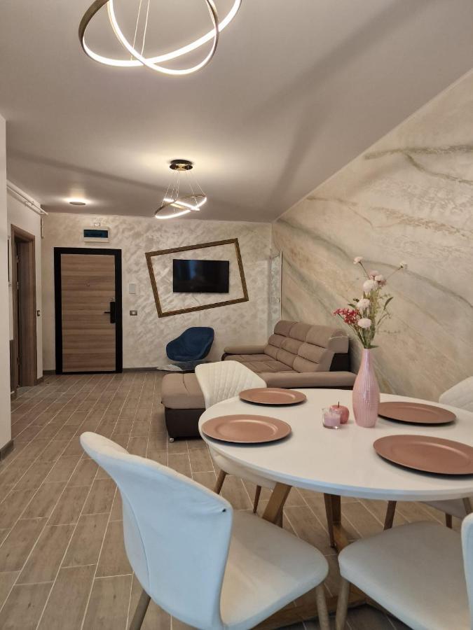 Livia Apartment Năvodari 외부 사진